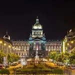 Sofa G2 7 * Praha
