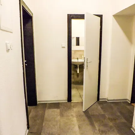 Homestay Lounge G2 *