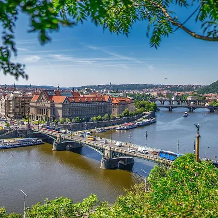 Sofa G2 7 Prag