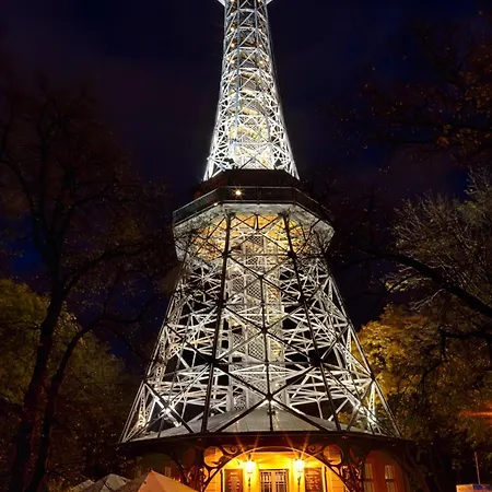 Séjour chez l'habitant Sofa G2 7 *